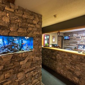 Draft Horse Inn And Suites